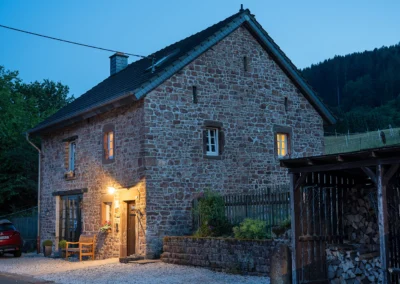 Vier-Sterne-Ferienhaus „Alte Scheune“ für 2 Personen | Heidschnuckenhof Schultheis - Ferienhaus in Usch, Eifel